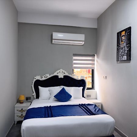 Euro Homes Hotel Accra Buitenkant foto