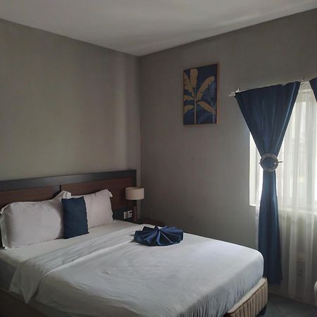 Euro Homes Hotel Accra Buitenkant foto