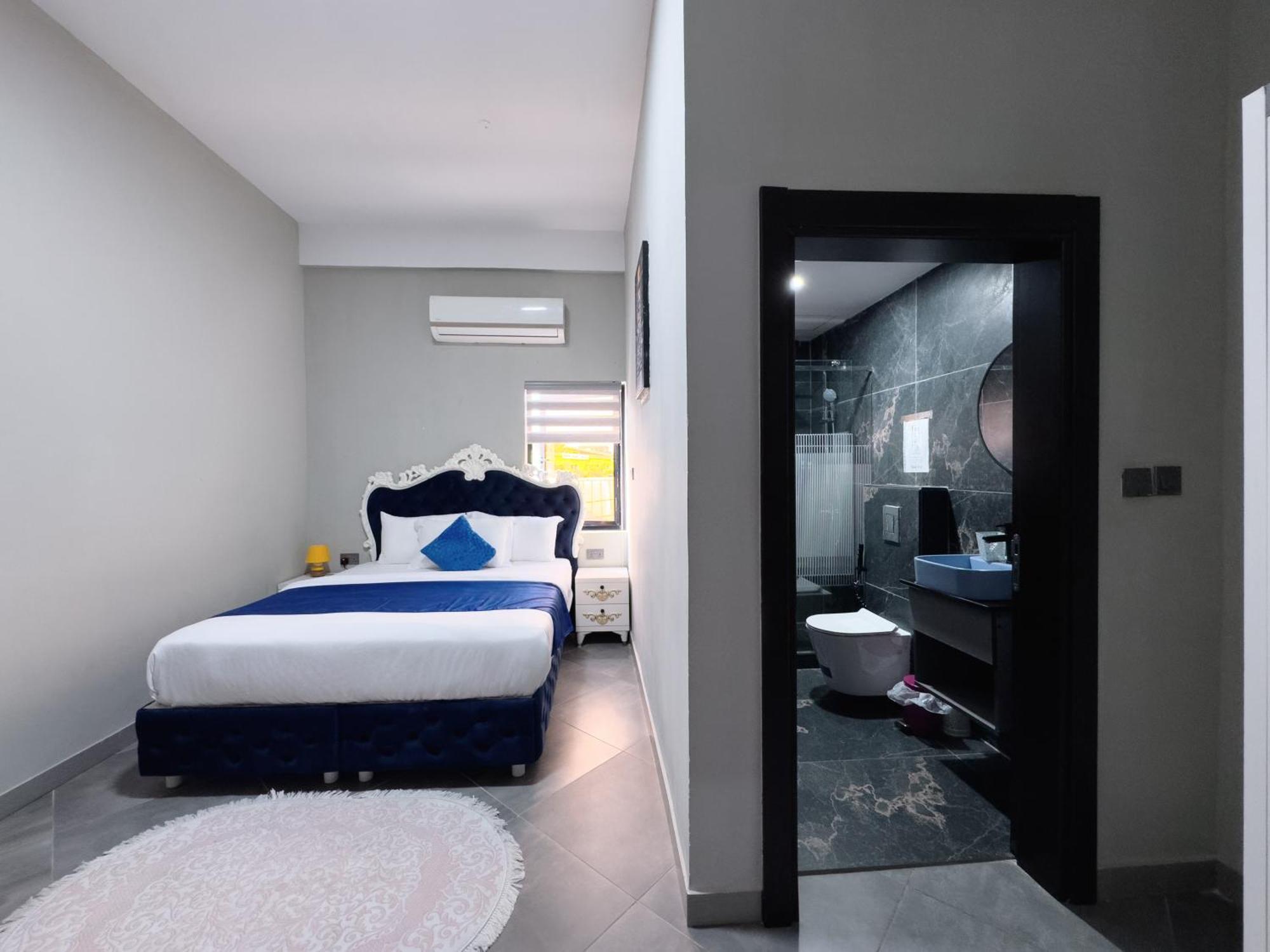 Euro Homes Hotel Accra Buitenkant foto